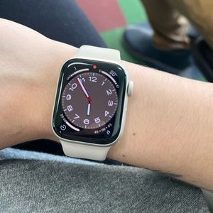 Apple watch series 8